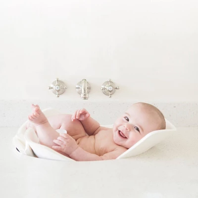 Puj Soft Foldable Infant Bath Tub - White 2 Puj Soft Foldable Infant Bath Tub - White - Image 2